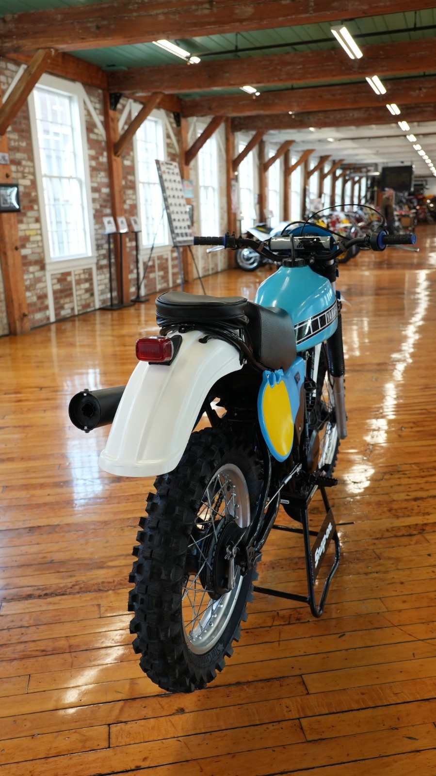 Yamaha-IT250-1980-6