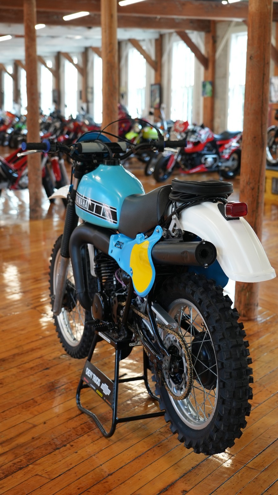Yamaha-IT250-1980-7