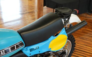 Yamaha-IT250-1980-9