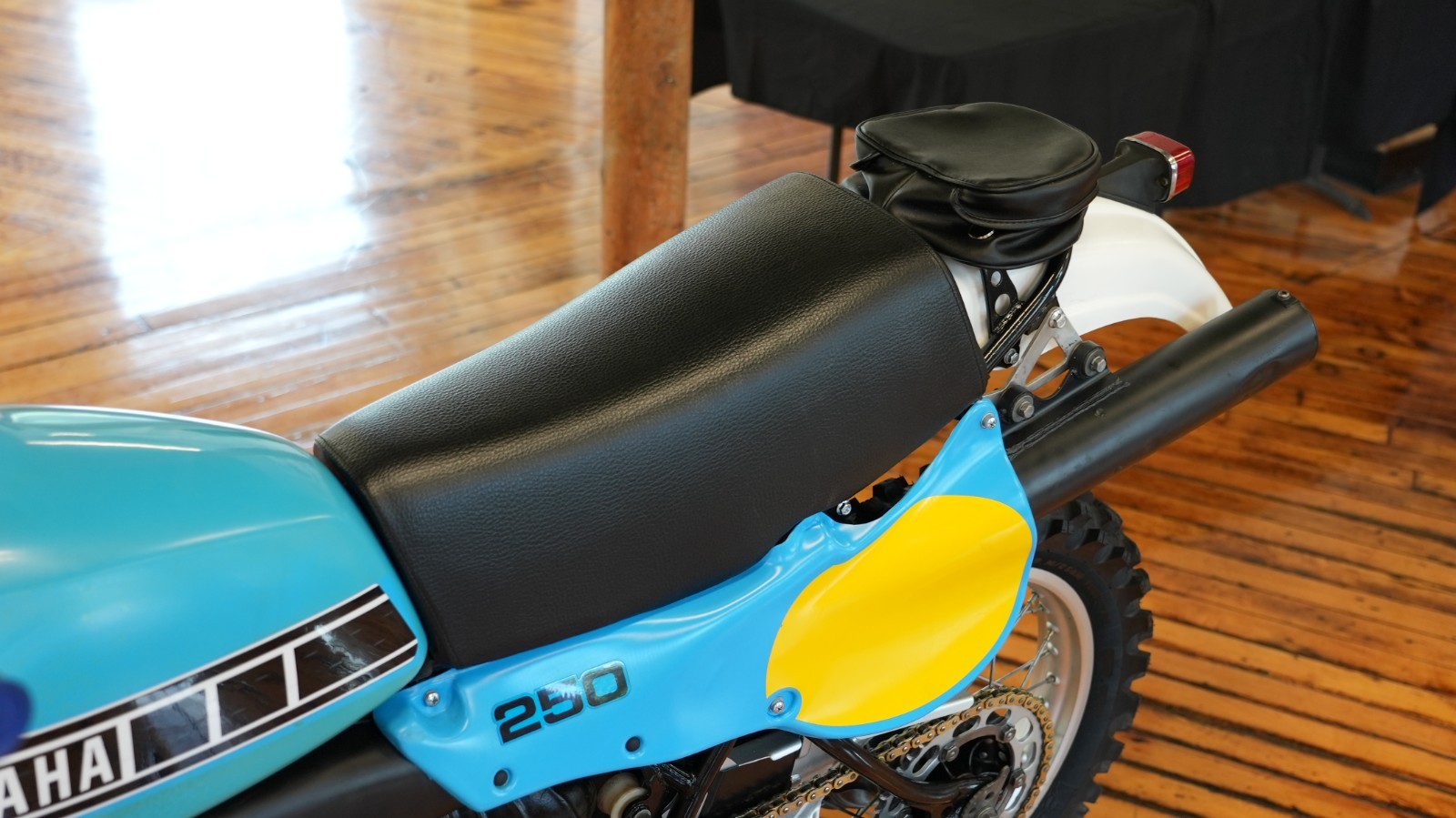 Yamaha-IT250-1980-9