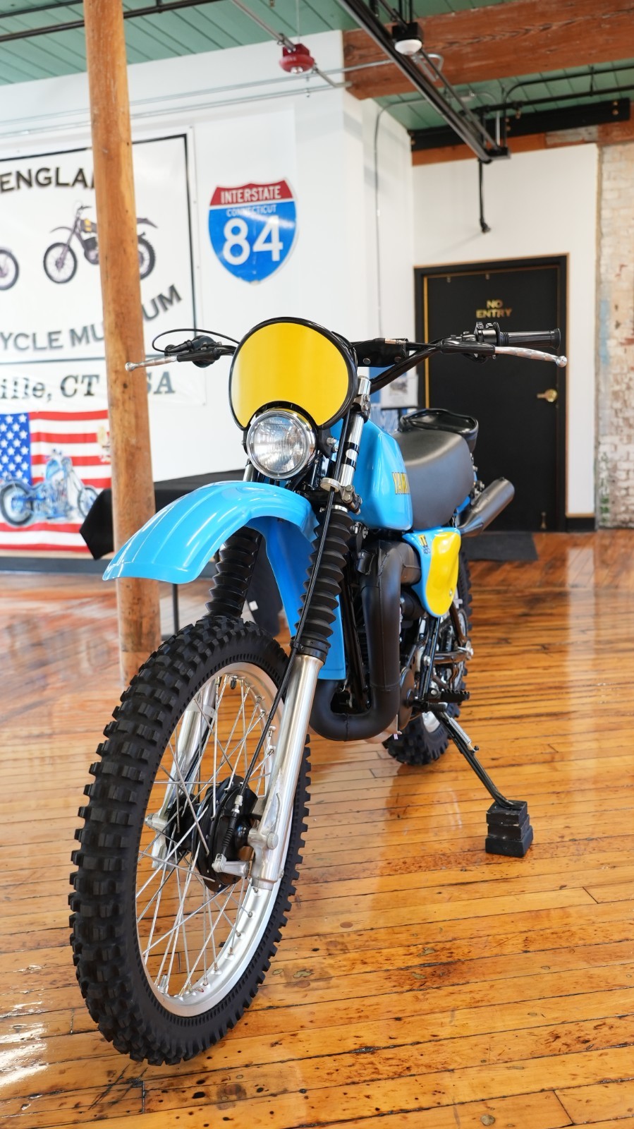 Yamaha-IT400F-1979-16