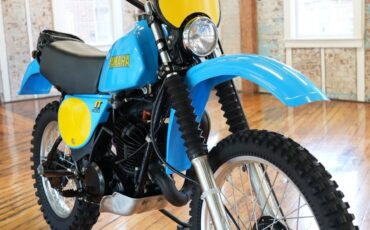 Yamaha-IT400F-1979-17