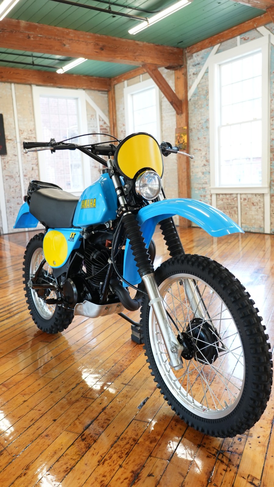 Yamaha-IT400F-1979-17