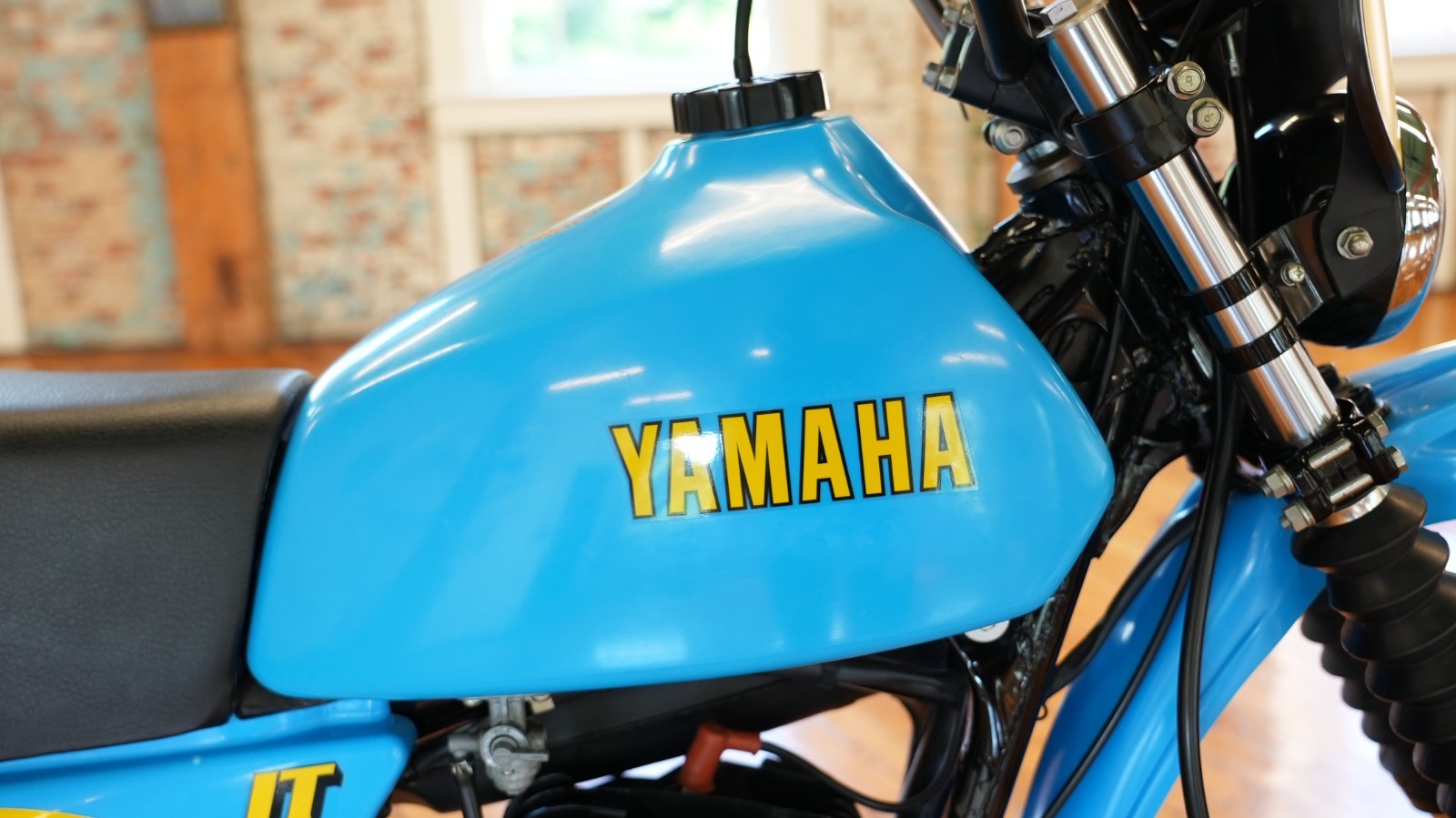 Yamaha-IT400F-1979-19