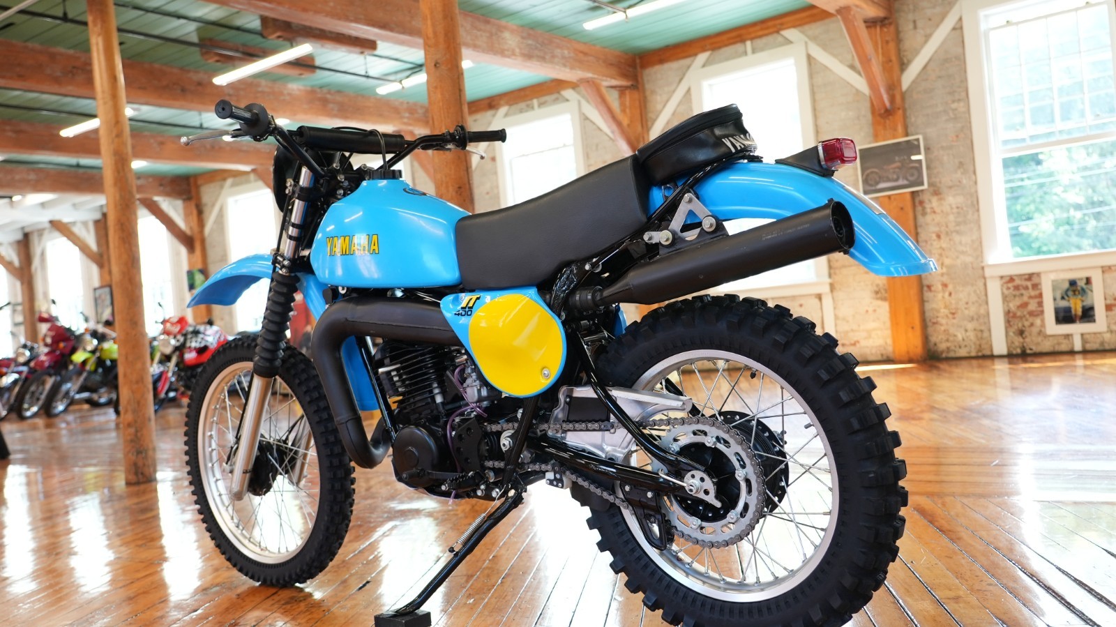 Yamaha-IT400F-1979-6