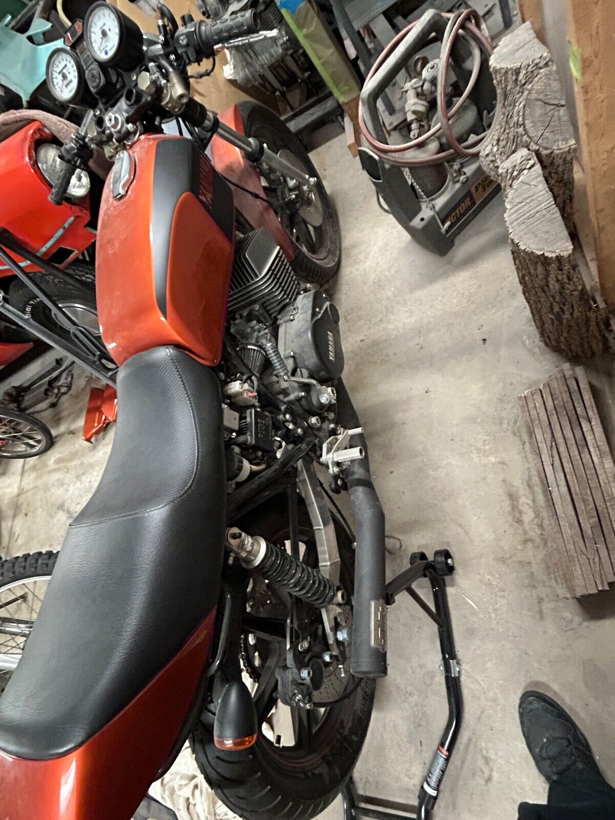 Yamaha-RD400-1977-1