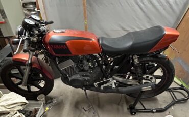 Yamaha-RD400-1977-4