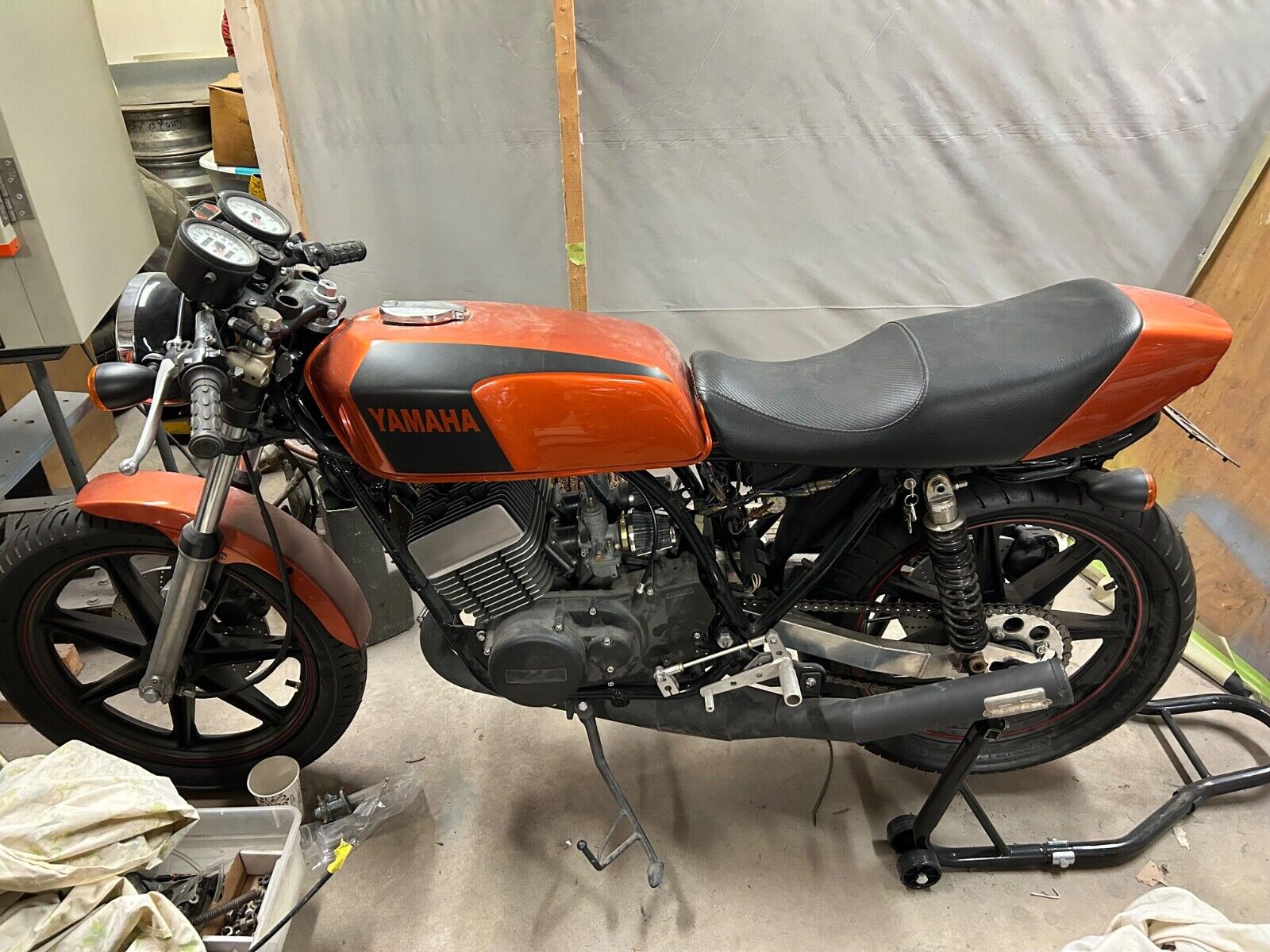 Yamaha-RD400-1977-5