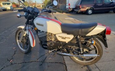 Yamaha-RD400-DAYTONA-SPECIAL-1979-21