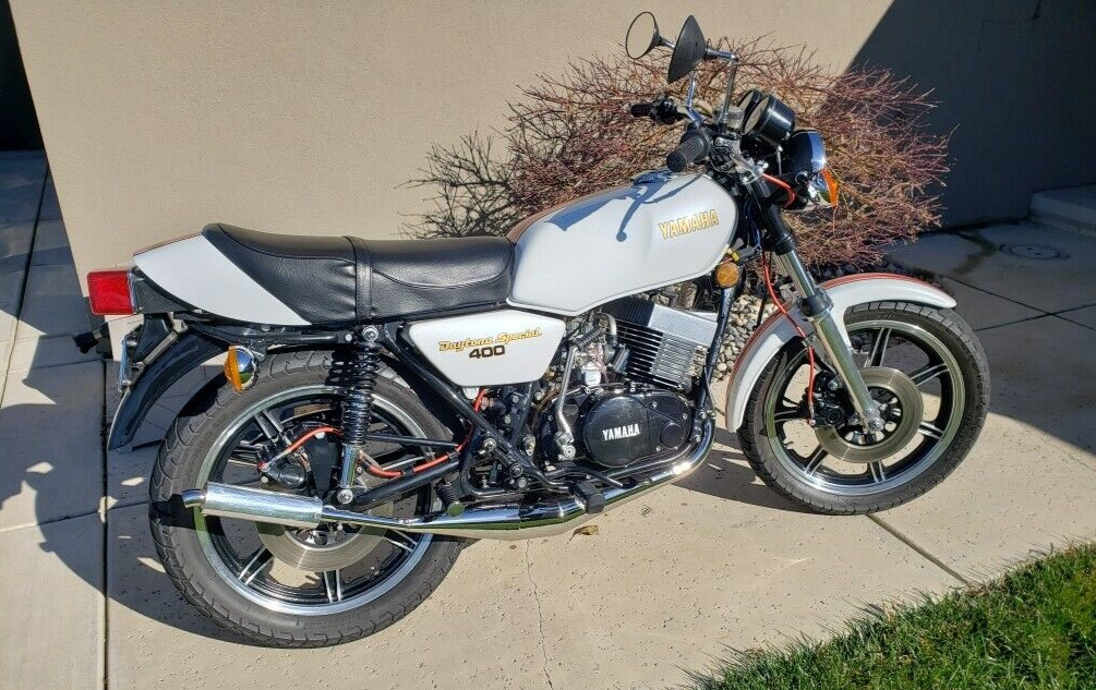 Yamaha-RD400-DAYTONA-SPECIAL-1979