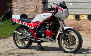 Yamaha-RZ-350-1985-11