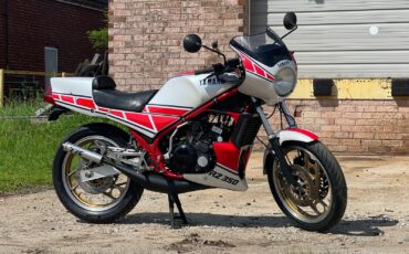 Yamaha-RZ-350-1985-12