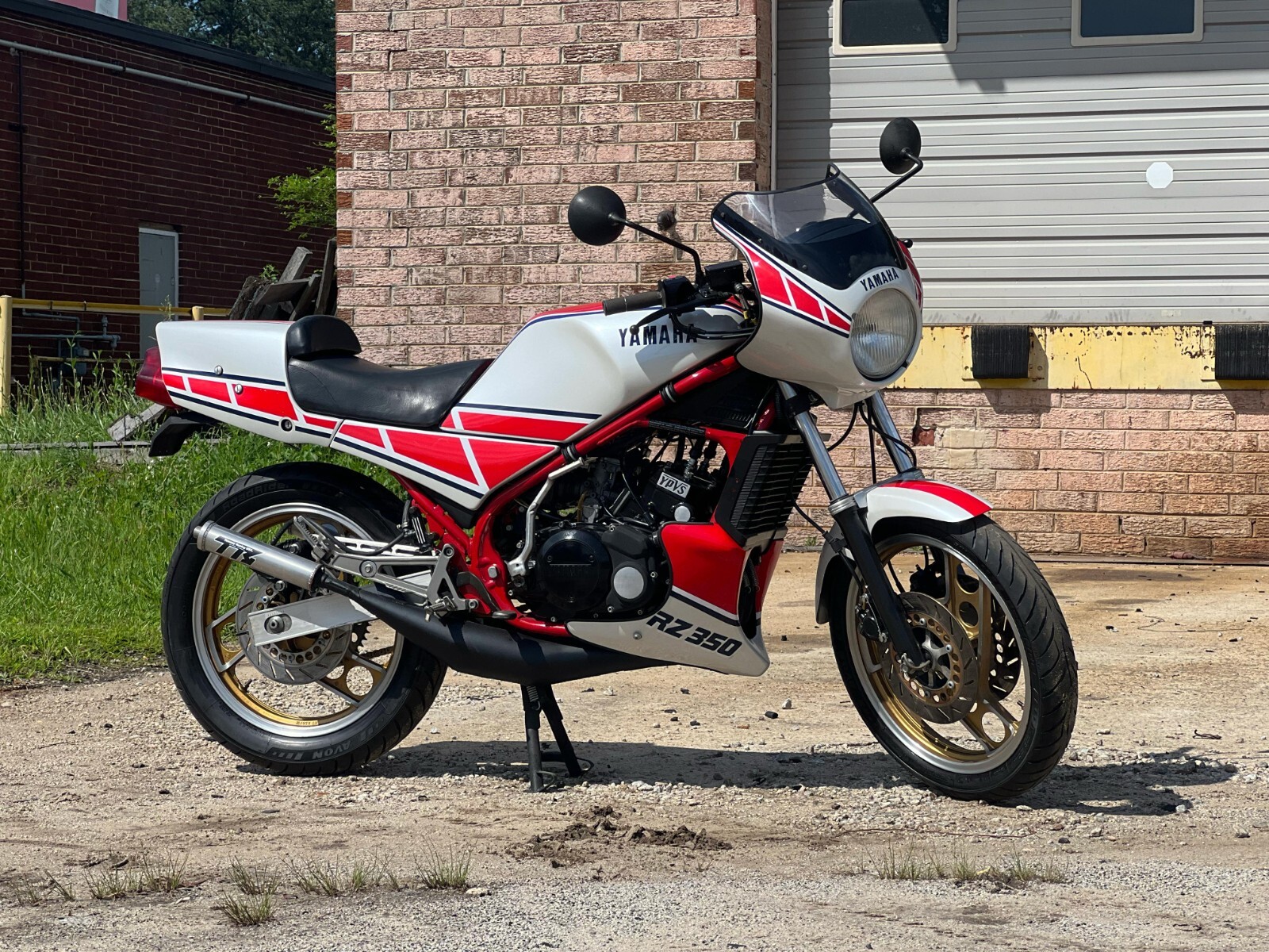 Yamaha-RZ-350-1985-12
