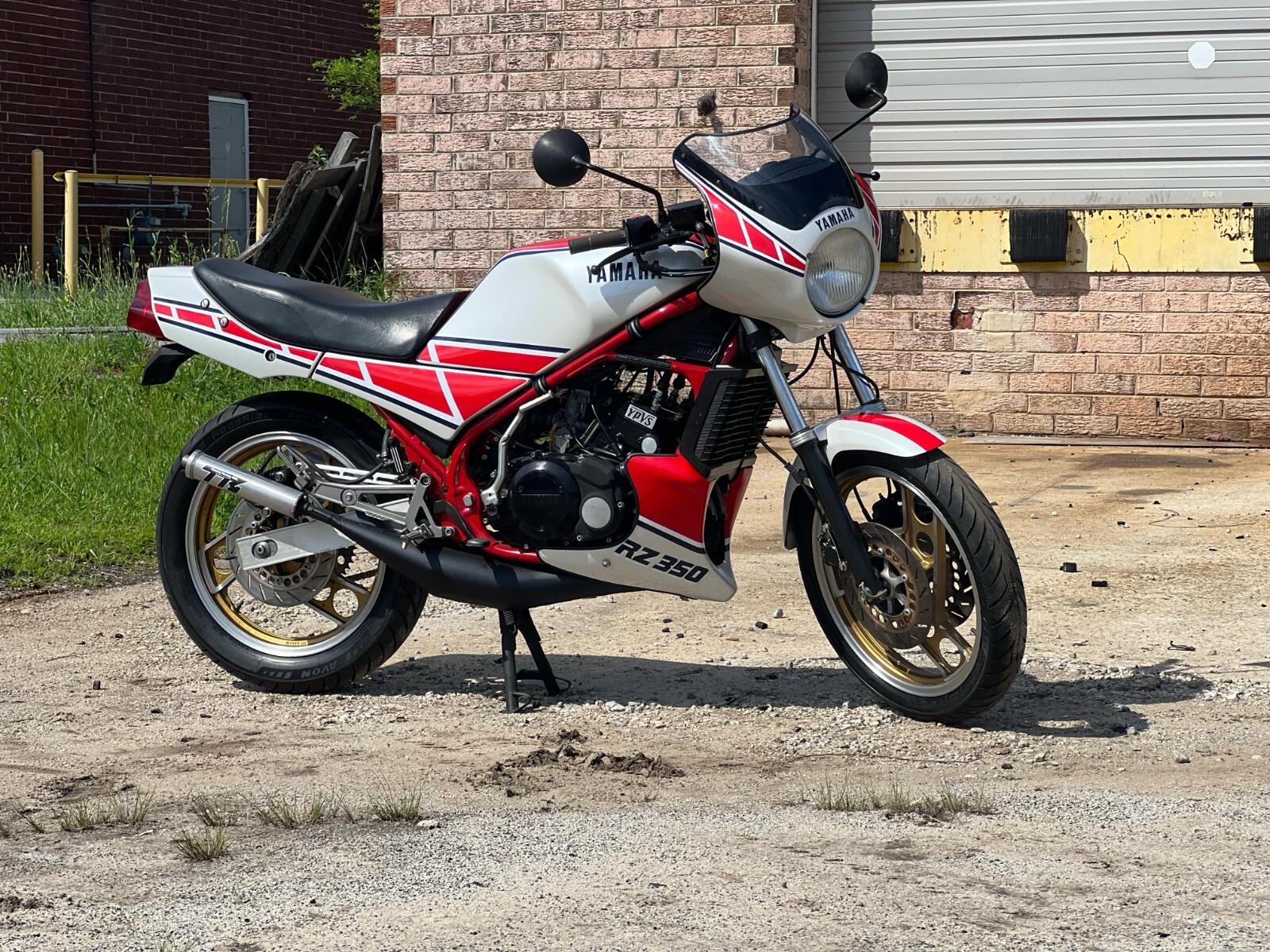 Yamaha-RZ-350-1985-13