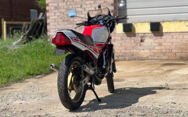 Yamaha-RZ-350-1985-15