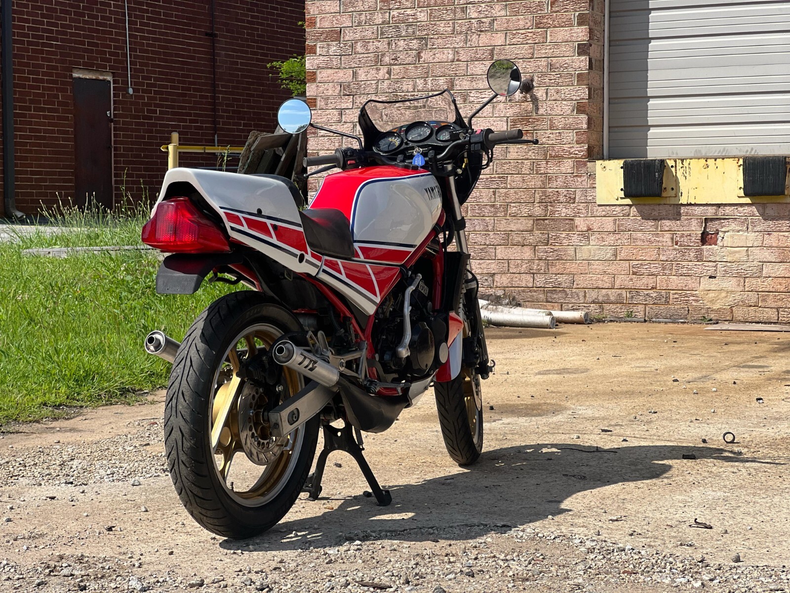 Yamaha-RZ-350-1985-16