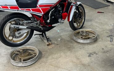 Yamaha-RZ-350-1985-20
