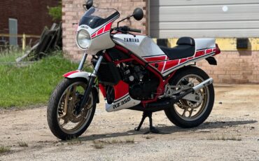 Yamaha-RZ-350-1985-3