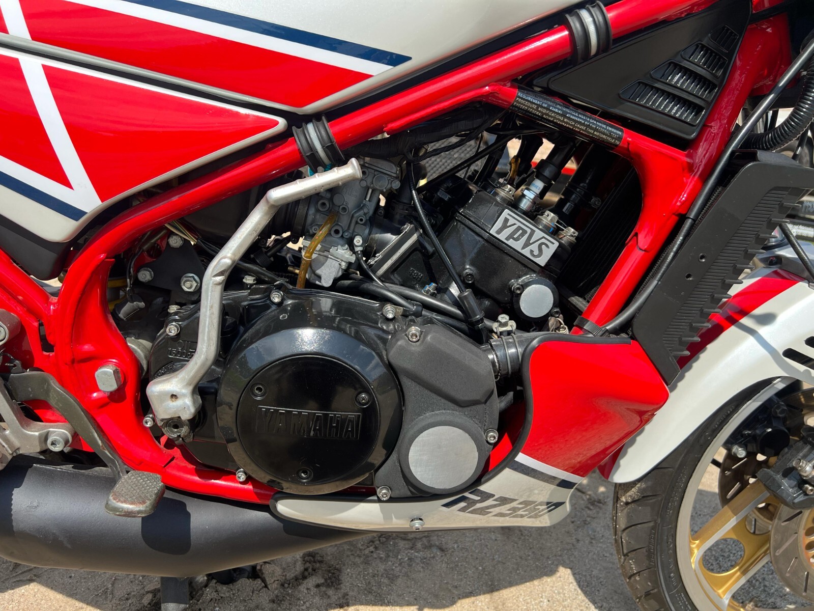 Yamaha-RZ-350-1985-7