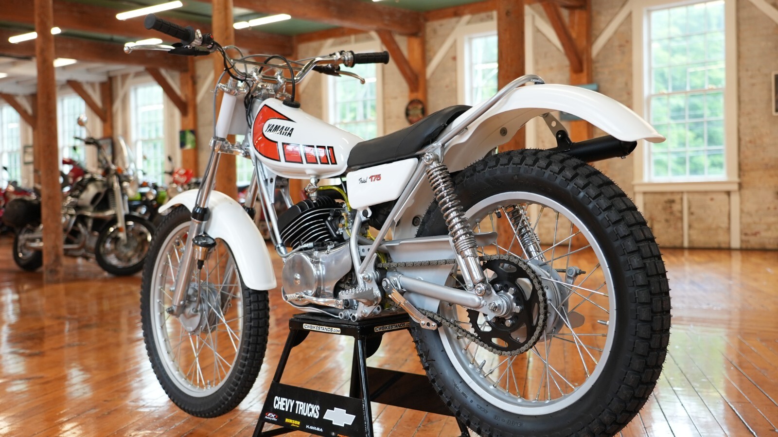 Yamaha-TY175-1976-5