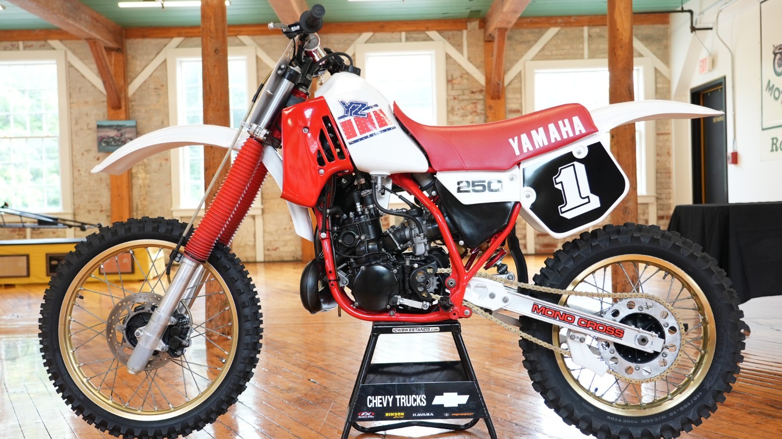 Yamaha-YZ-1985-11
