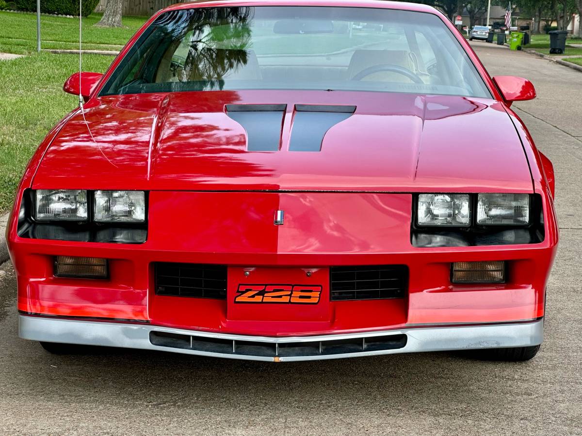 Z28-1982-red-12