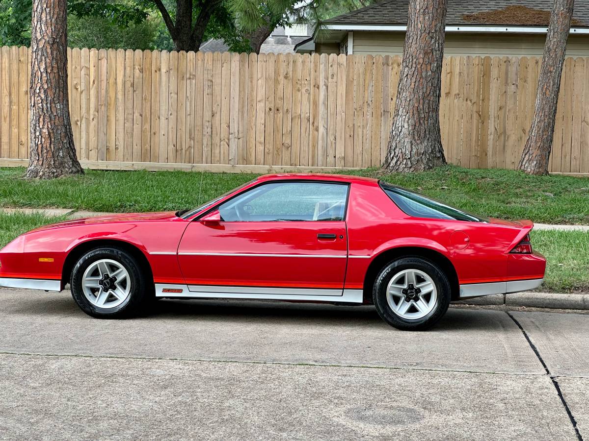 Z28-1982-red-13