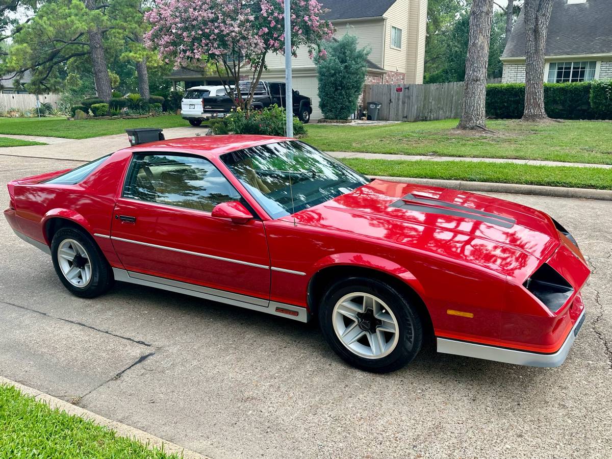 Z28-1982-red-19