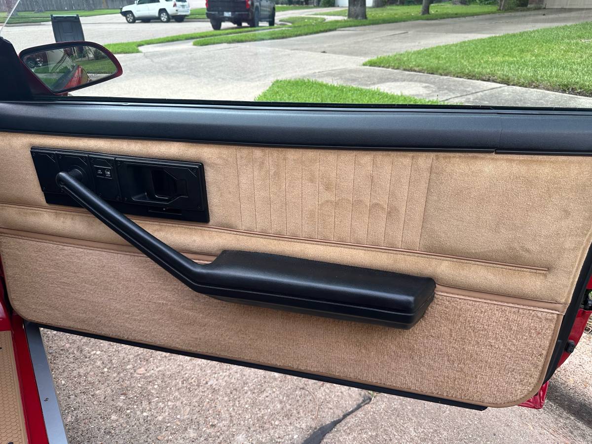 Z28-1982-red-4