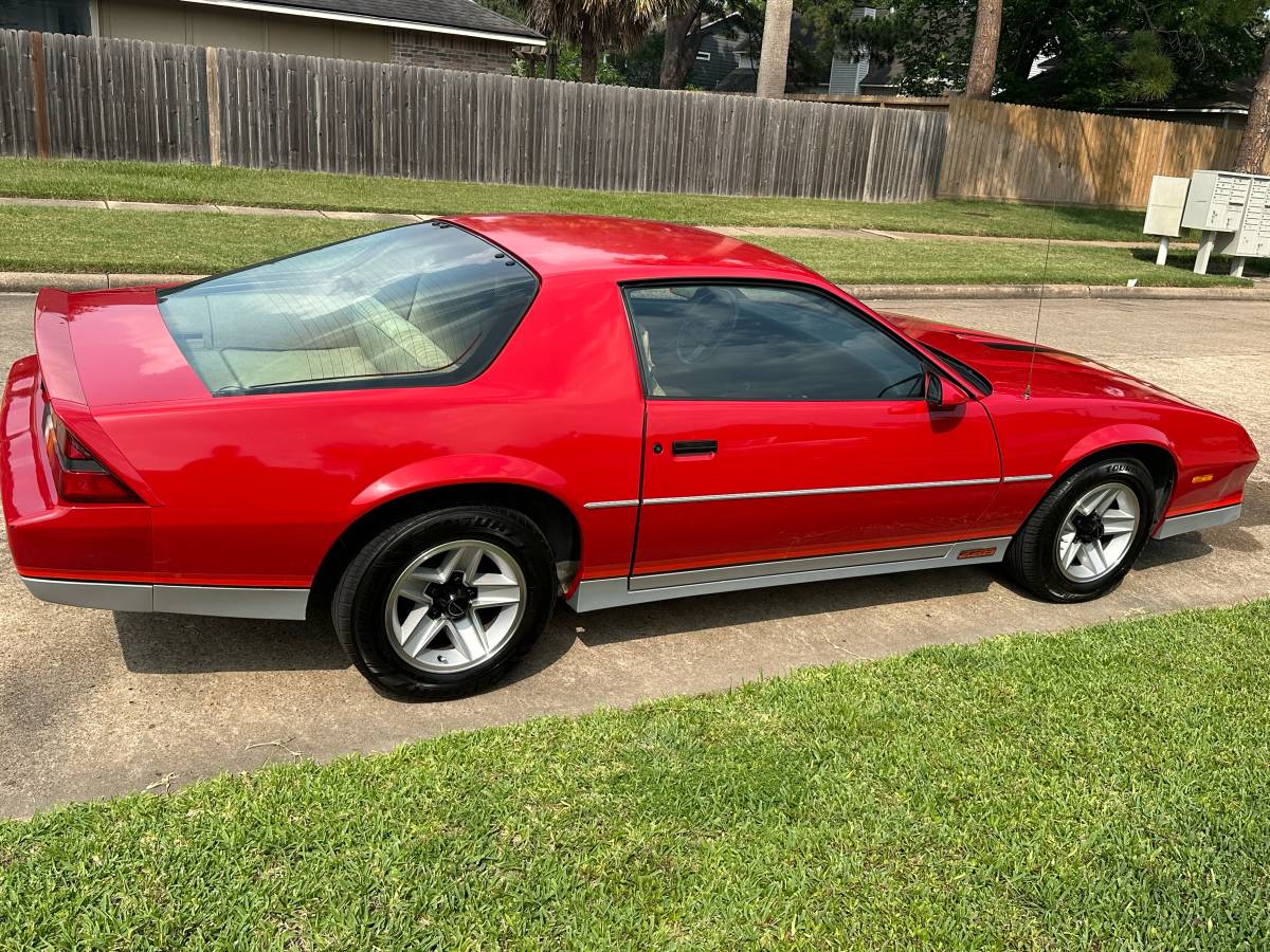 Z28-1982-red-7