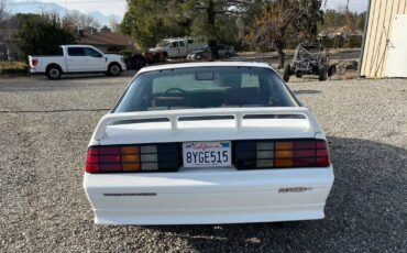 Z28-camaro-1991-white-6