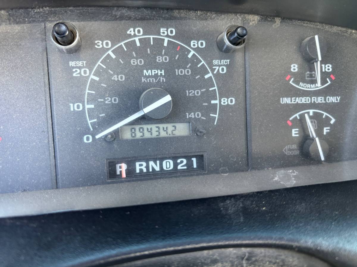 250-xlt-1995-white-4