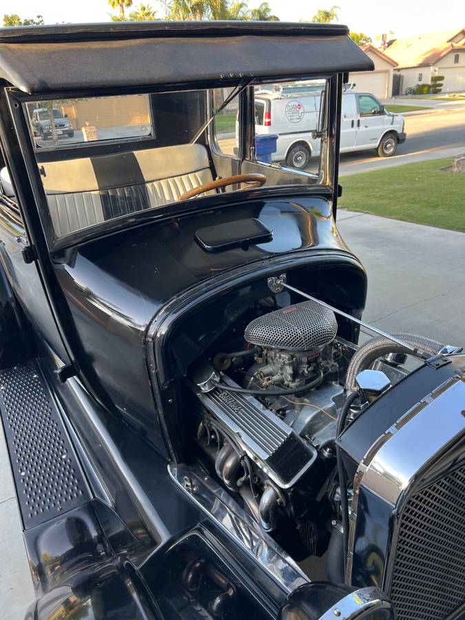 26-ford-model-t-1926-black-11