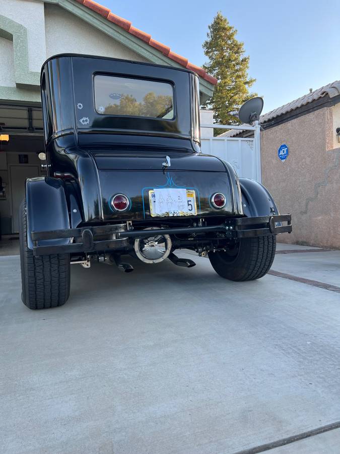 26-ford-model-t-1926-black-3