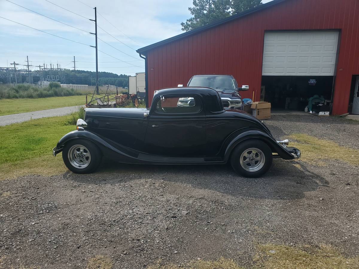 34-ford-1989-black-2