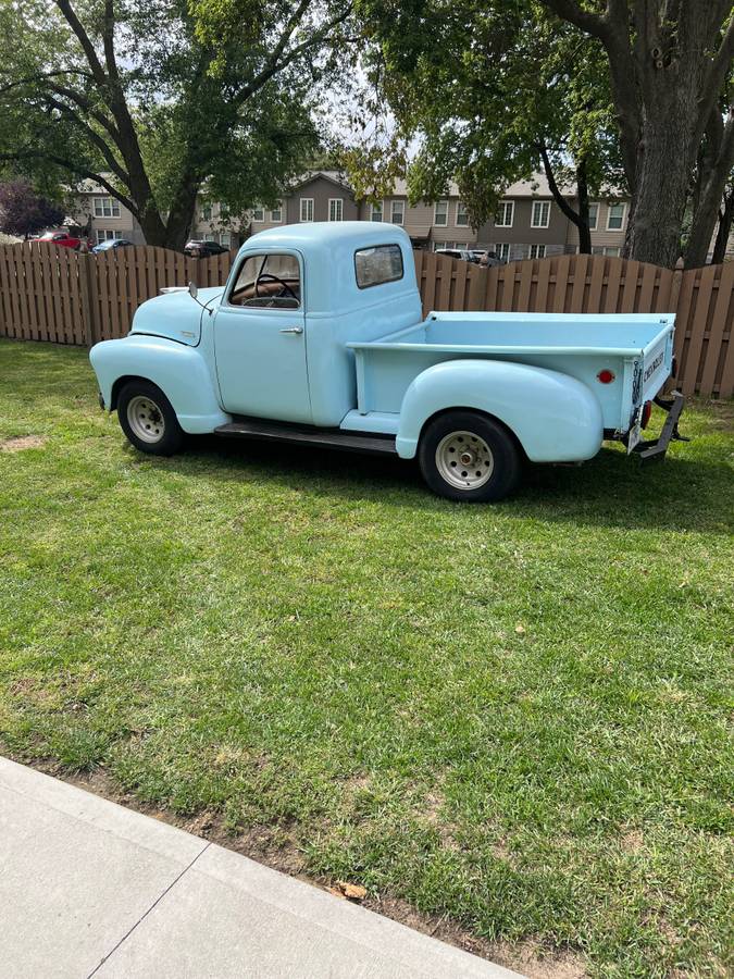 34-ton-chevy-1949-blue
