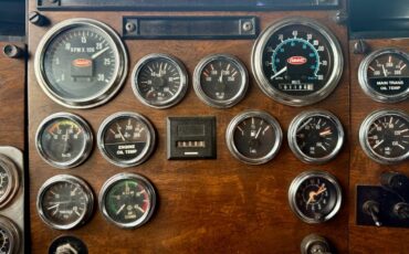 377-peterbilt-truck-amp-2018-vangaurd-trailer-di-1989-black-3