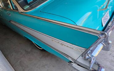 4-door-chevy-sedan-1957-6