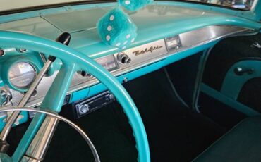 4-door-chevy-sedan-1957-7