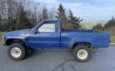 4wd-toyota-pickup-truck-1987-blue