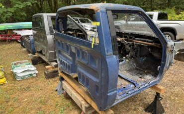 4wd-toyota-pickup-truck-1987-blue-5