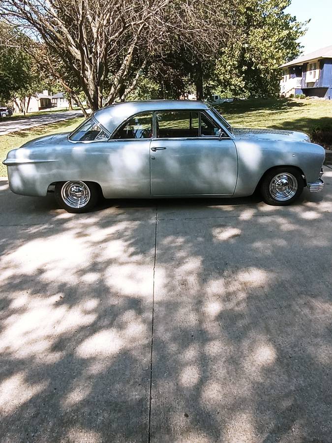 51-ford-1951-silver-5