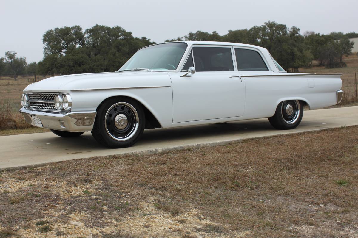 61-ford-fairlane-1961-white-10