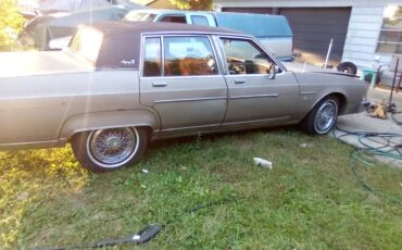 83-olds-regency-brougham-4dr-1983-2