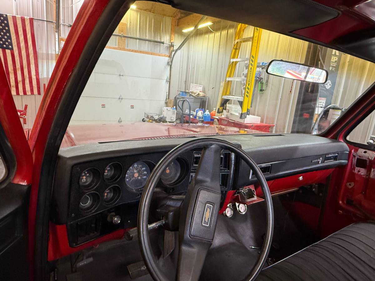 84-chevrolet-1984-red-4