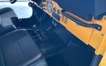 85-cj7-renegade-1985-yellow-5
