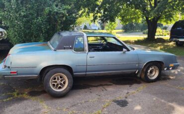 85-cutlass-supreme-1985-blue-3