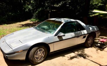 85-pontiac-fiero-1985-silver