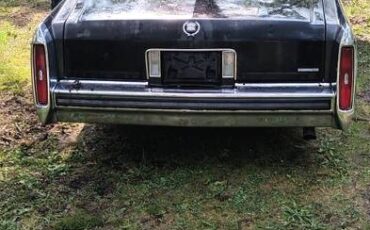 87-cadillac-fleetwood-1987-2