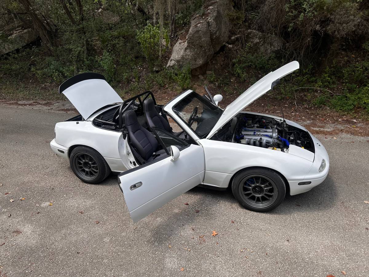 93-mazda-miata-mx5-1993-white-5